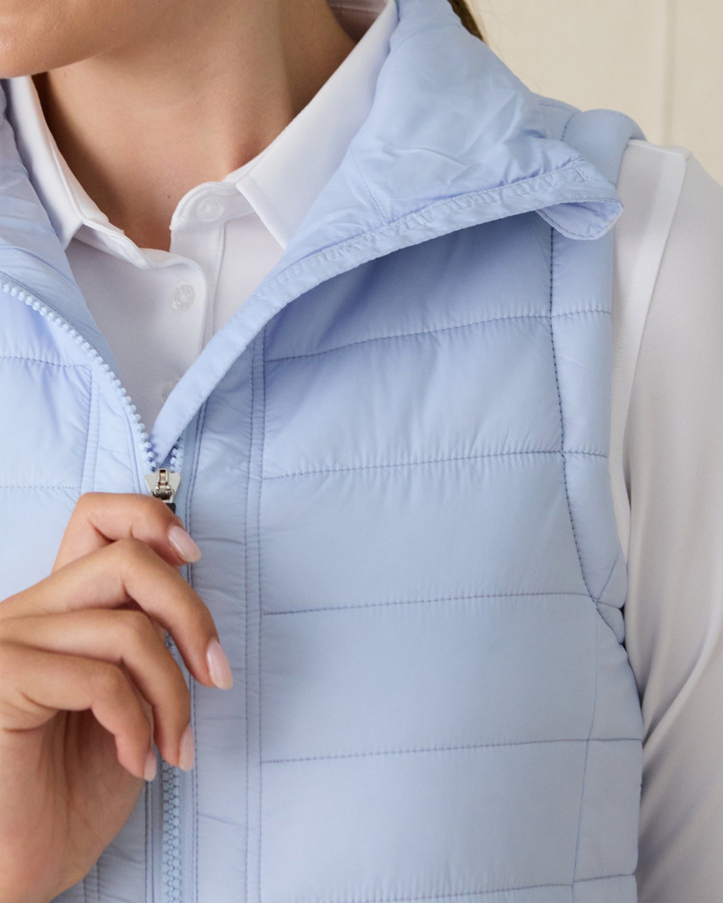 Straight Down Cloud Vest - Powder