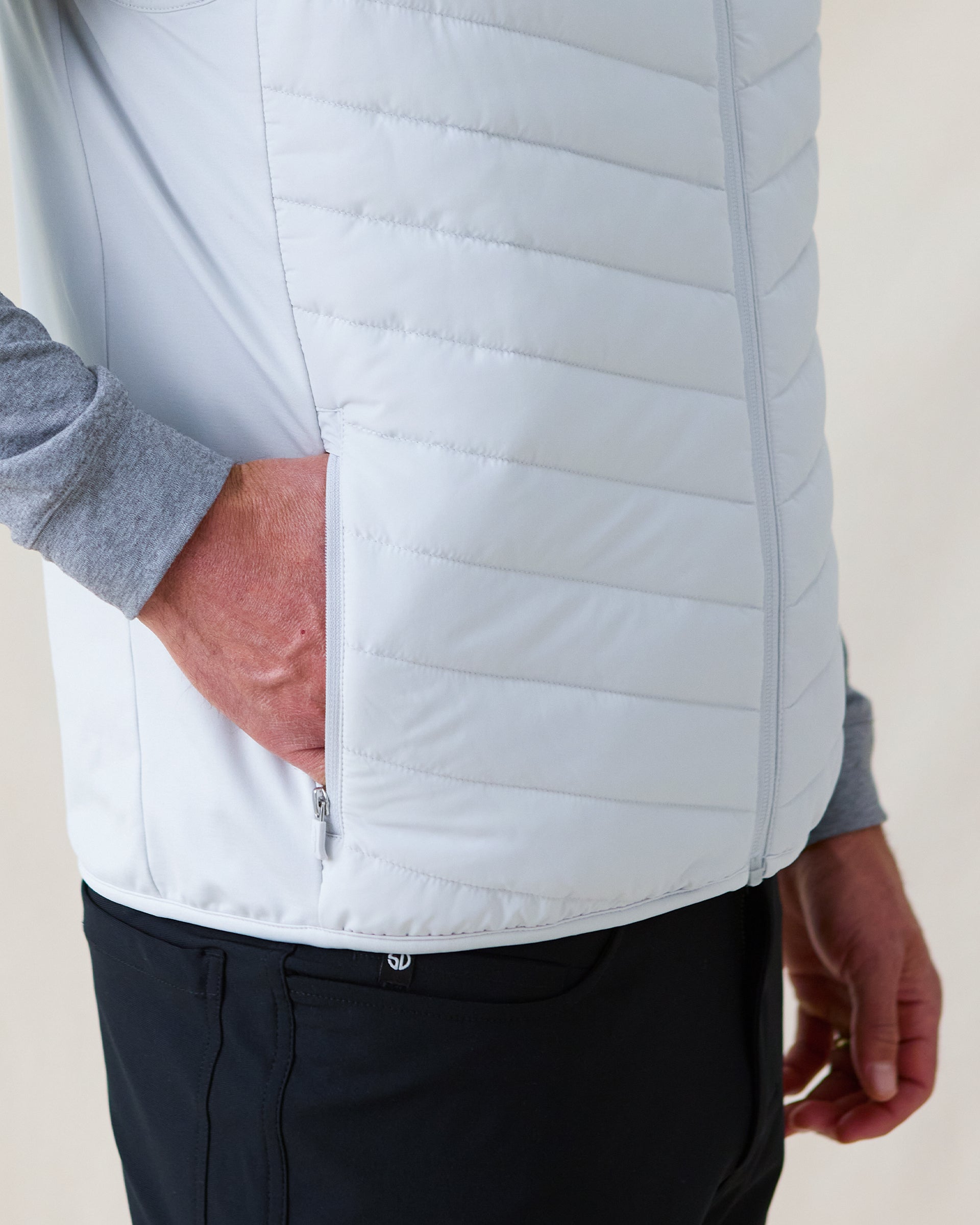Straight Down Delta 2.0 Quilted Hybrid Vest - Silver