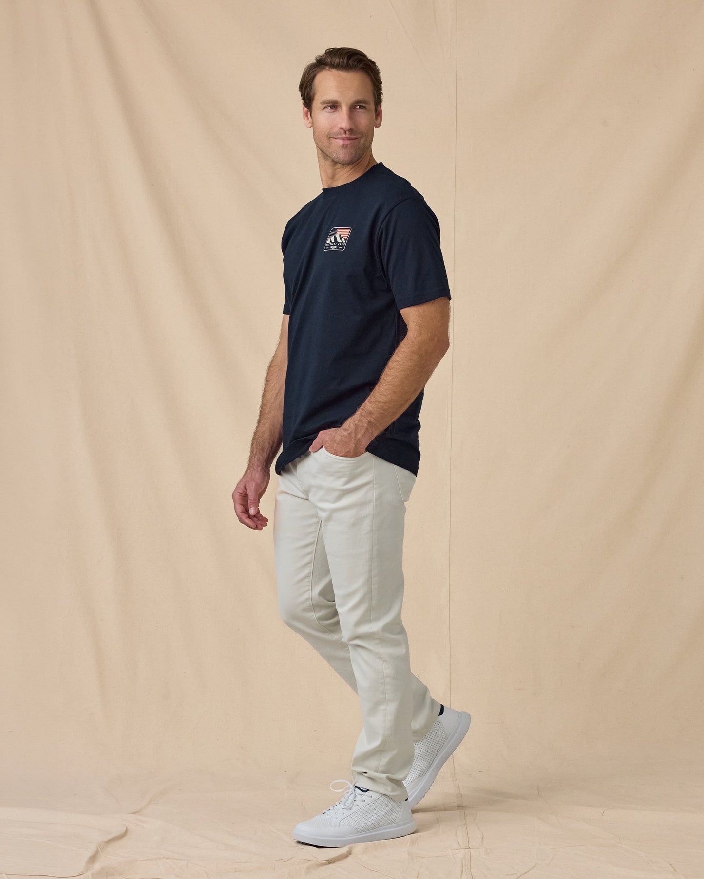 Straight Down Sierra Tee - Navy