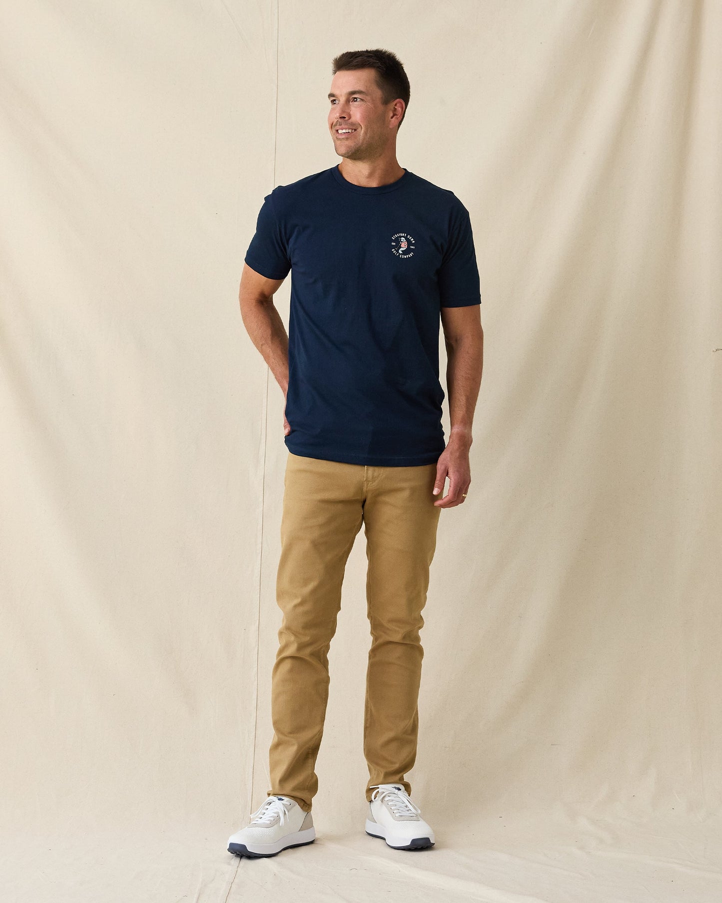 Straight Down Mana-Tee - Navy
