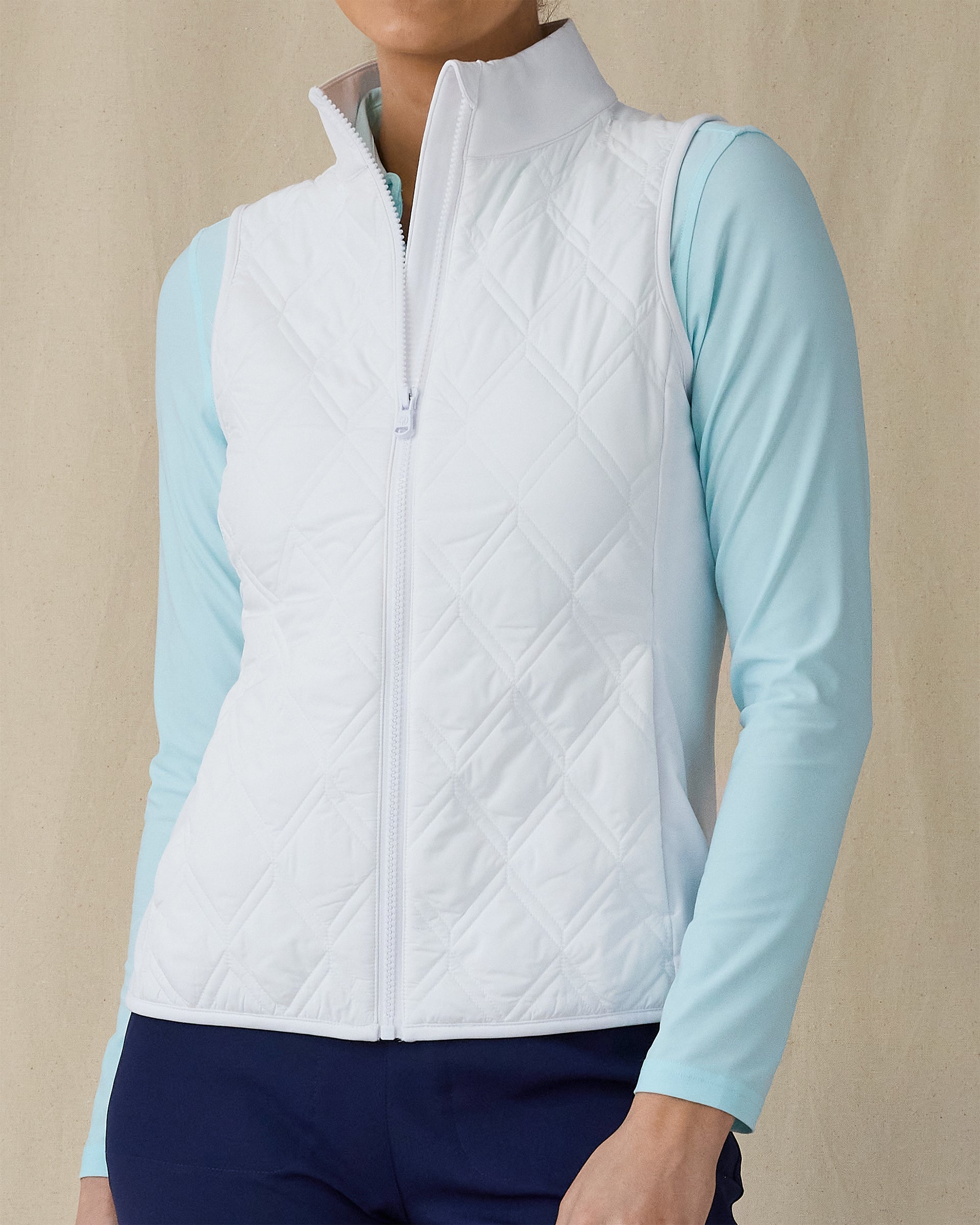 Straight Down Hestia Vest - White