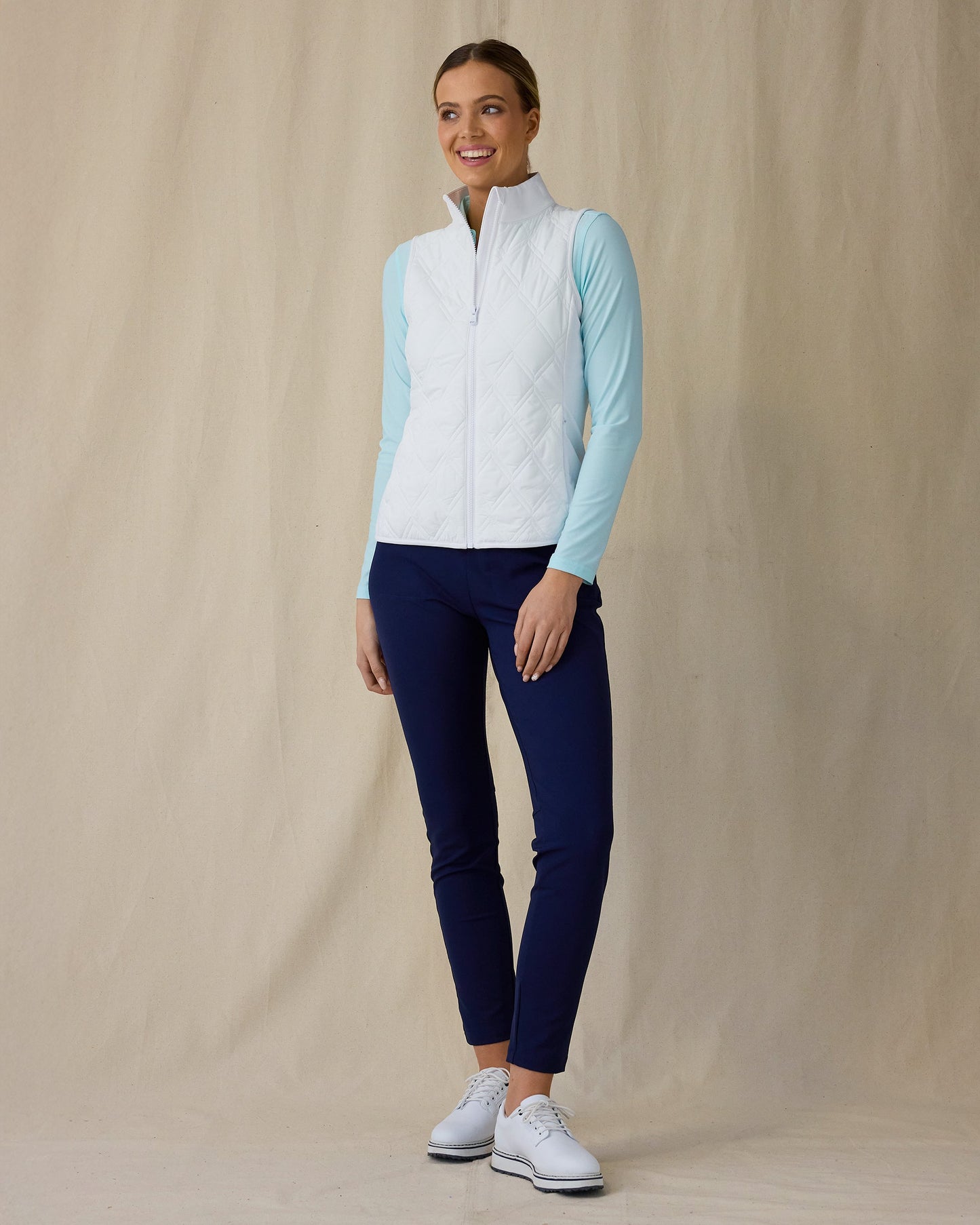 Straight Down Hestia Vest - White