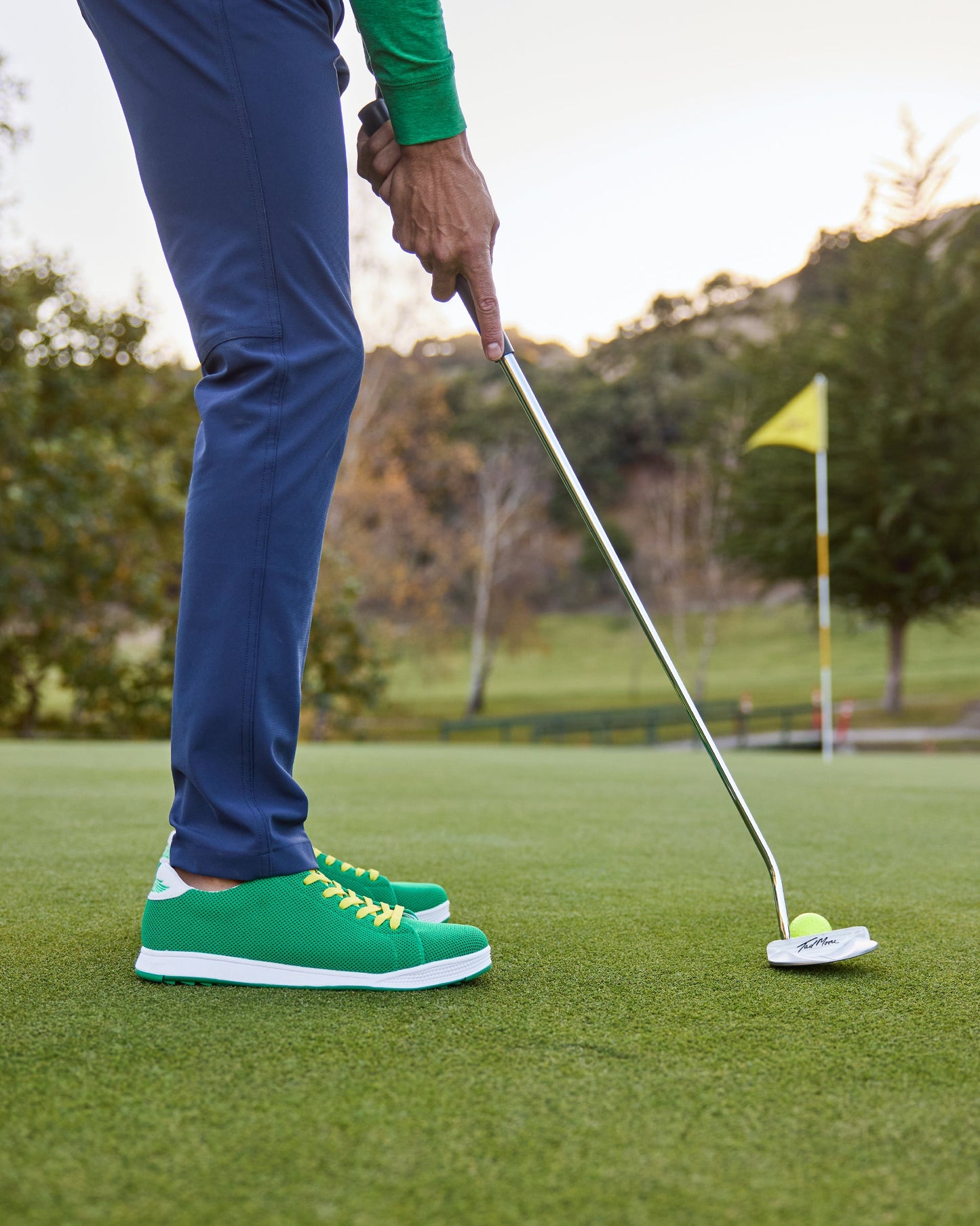 Straight Down Field V2 Shoe - Green